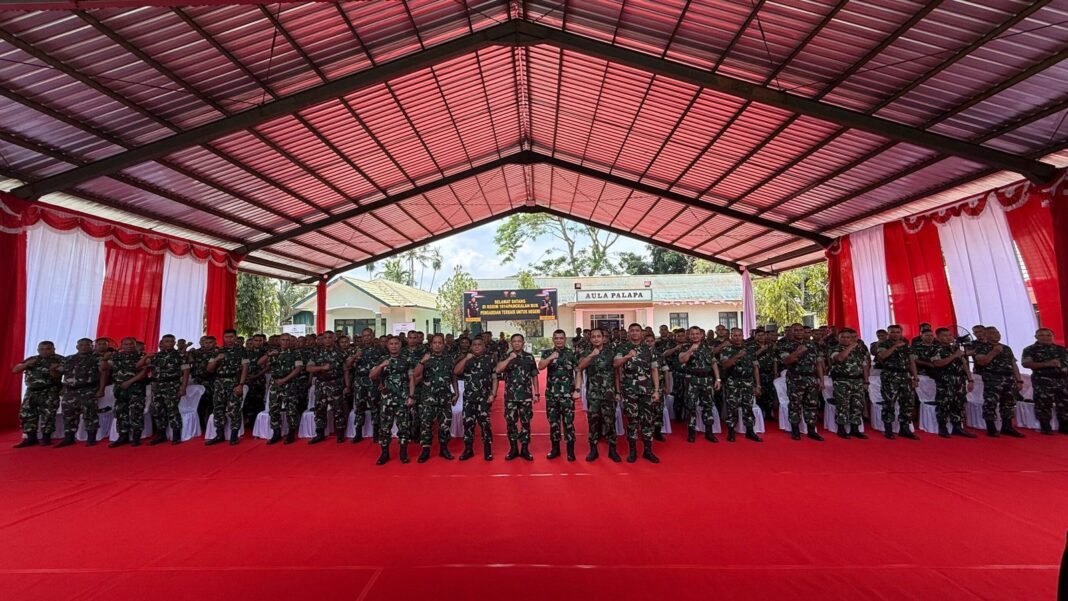 Pangdam XXII/Tambun Bungai Mayjen TNI Zainul Arifin Kunjungi Kodim 1014/Pangkalan Bun, Resmikan Fasilitas Baru dan Serahkan Bantuan Sosial