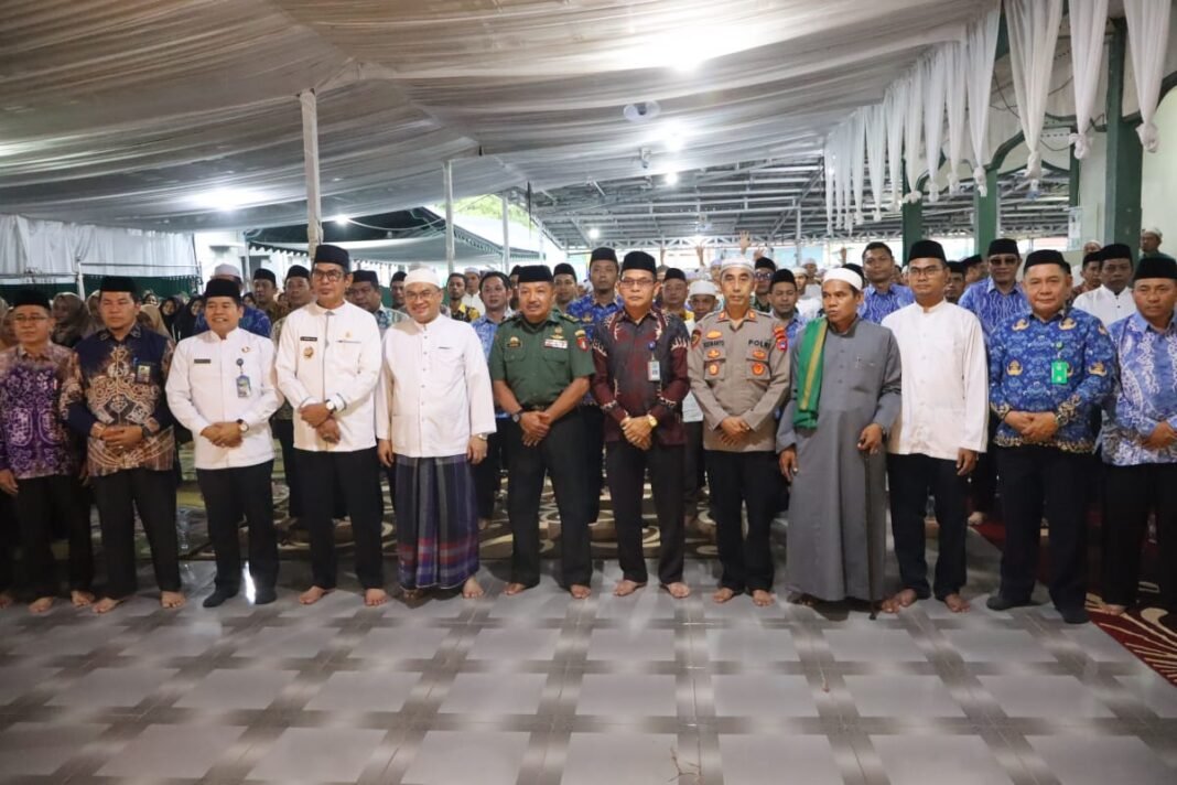 Wujudkan Kebersamaan, Kodim 1001/HSU-BLG Hadiri Pentas Seni Hari Santri di Balangan