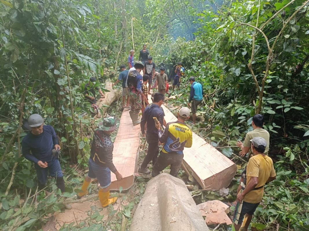 Letkol Inf Choky Gunawan Tekankan Pentingnya Deker TMMD 126 untuk Akses dan Ketahanan Jalan Desa