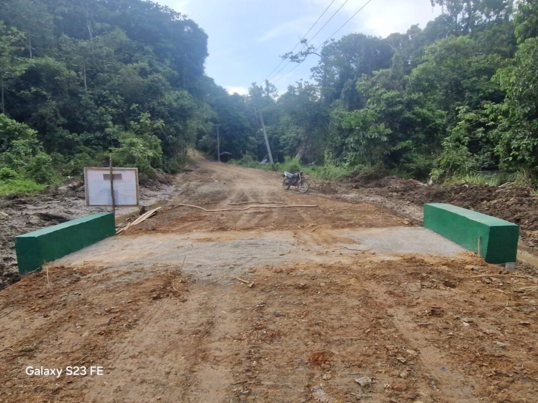 Deker ke-6 TMMD 126 Resmi Selesai, Satgas Pastikan Siap Difungsikan untuk Saluran Air Jalan Desa