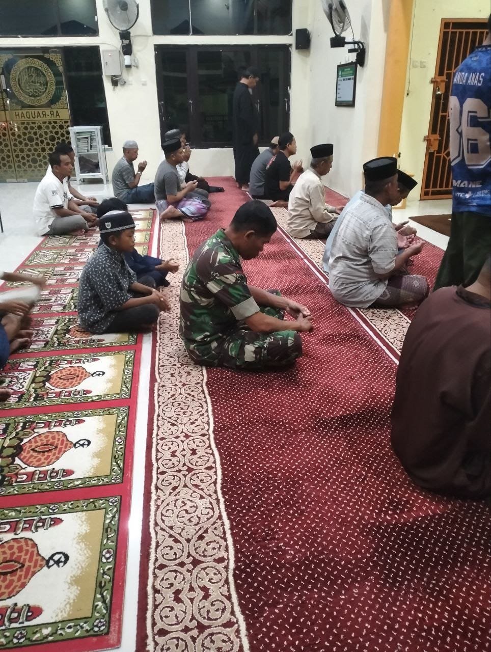 Babinsa Kodim 1420/Sidrap Gencar Safari Subuh, Pantau Kondisi Wilayah!