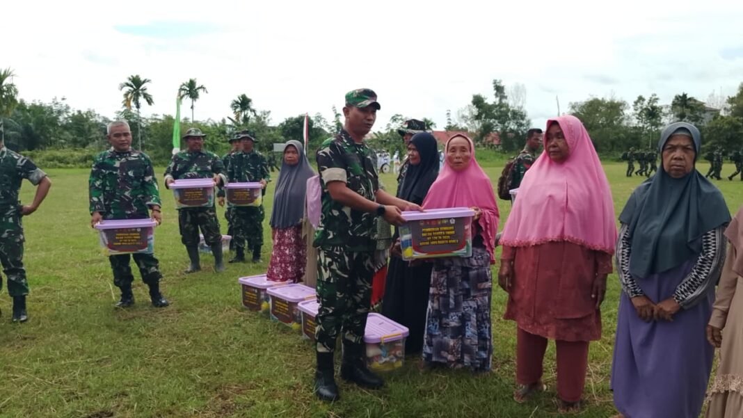Usai Pembangunan Infrastruktur, Satgas TMMD Gelar Bakti Sosial Sembako