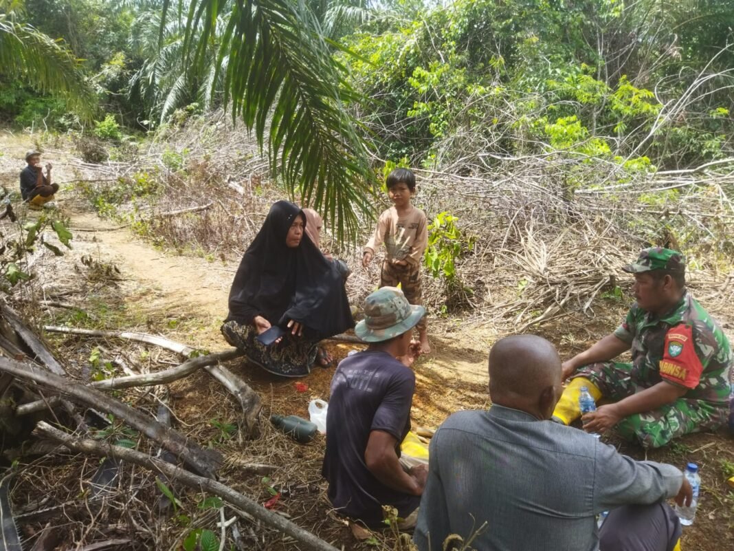 Babinsa Koramil 06/Teunom Ajak Warga Utamakan Keamanan dalam Setiap Kegiatan