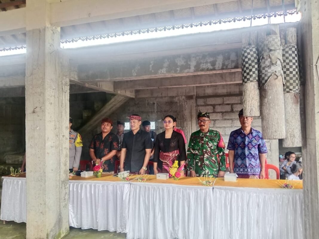 Turnamen Ceki Jadi Ajang Pelestarian Tradisi, Babinsa Peninjoan Hadir dalam Pembukaan