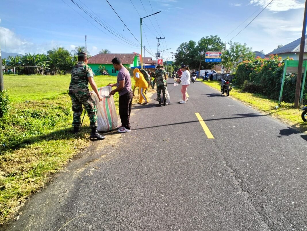 Koramil 1508-02/Galela Wujudkan Sinergitas TNI–Polri dan Masyarakat Melalui Karya Bakti