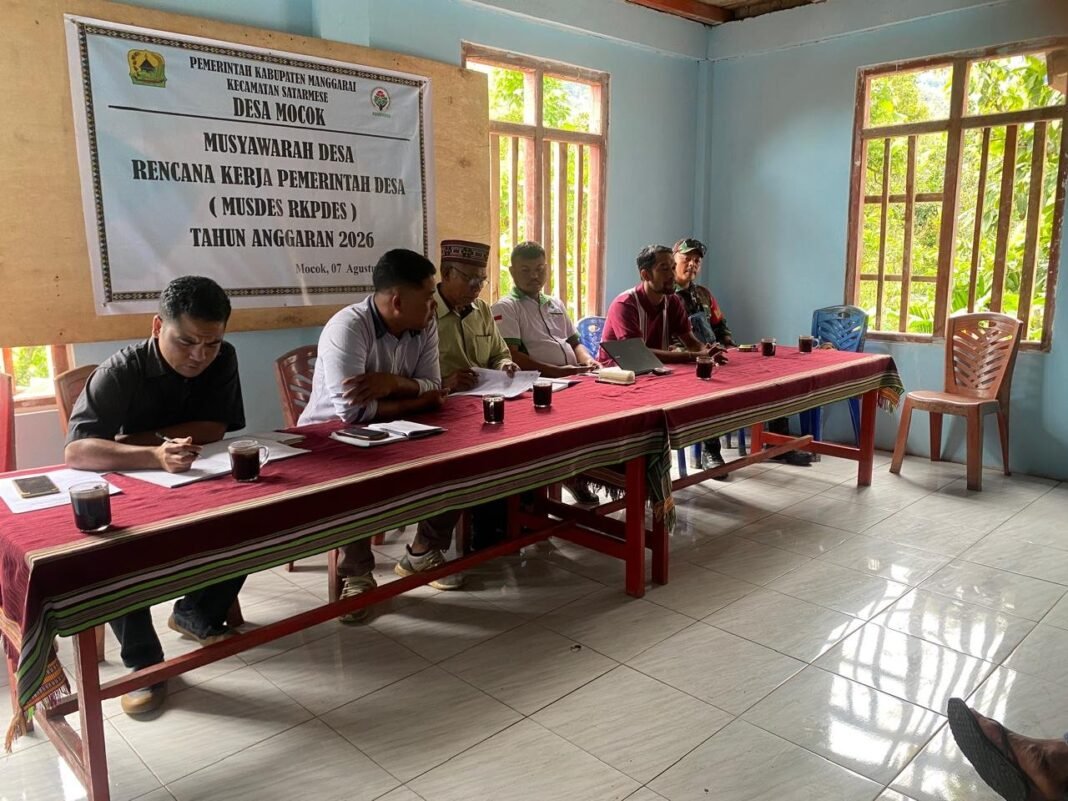 Babinsa Koramil 1612-05/Satar Mese Hadiri Penetapan RKPDes 2026 dan Penguatan KOPDES Merah Putih di Desa Mocok