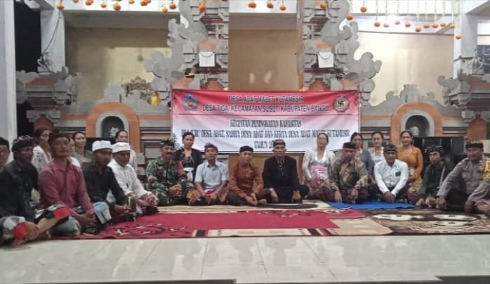 Membangun Karakter Generasi Muda: Babinsa Hadiri Pasraman Desa Adat Malet Kutamesir 2025