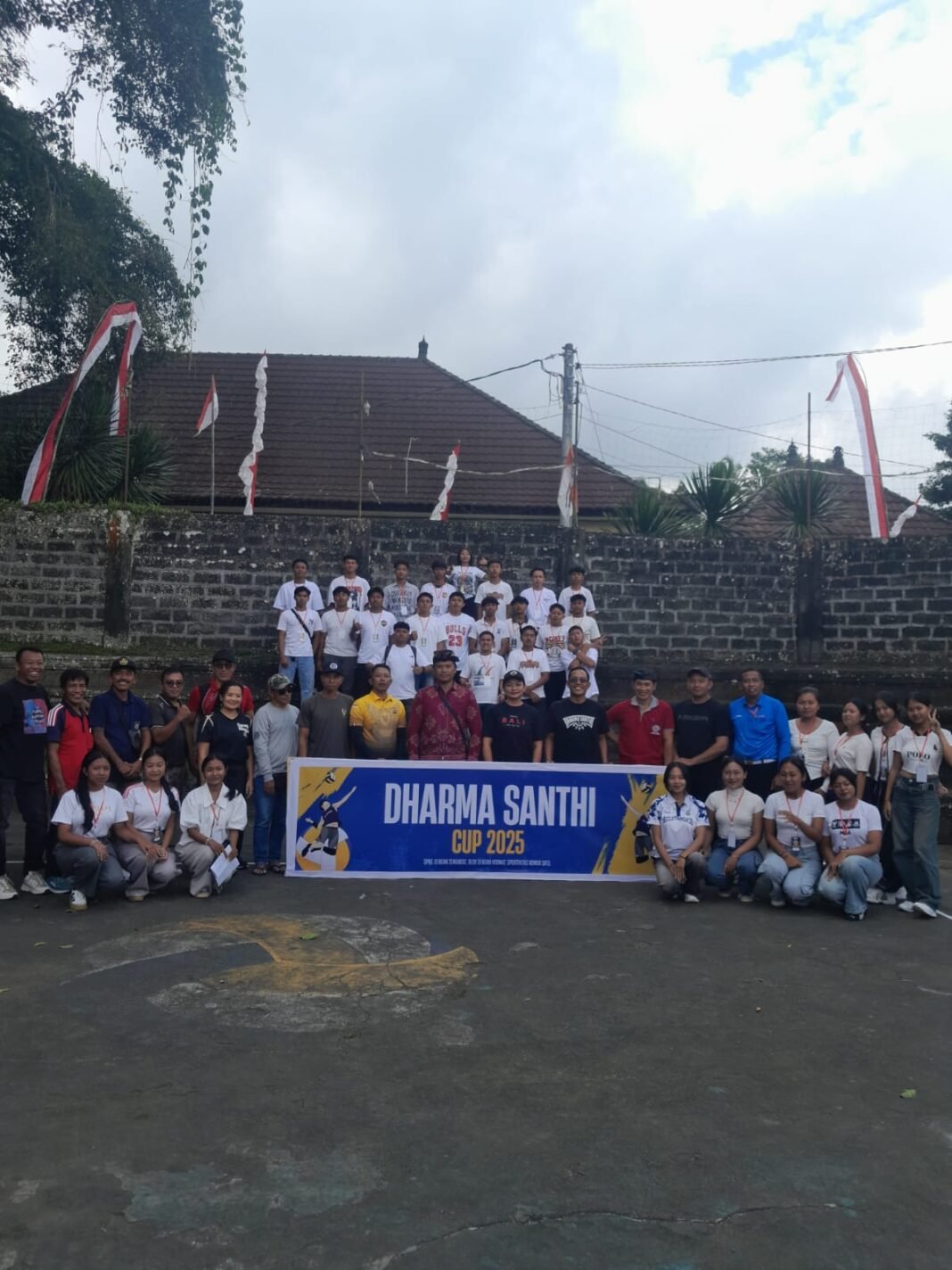 Turnamen Bola Voli Dharma Santi Cup 2025: Upaya Memperkuat Persatuan Melalui Olahraga di Desa Yangapi