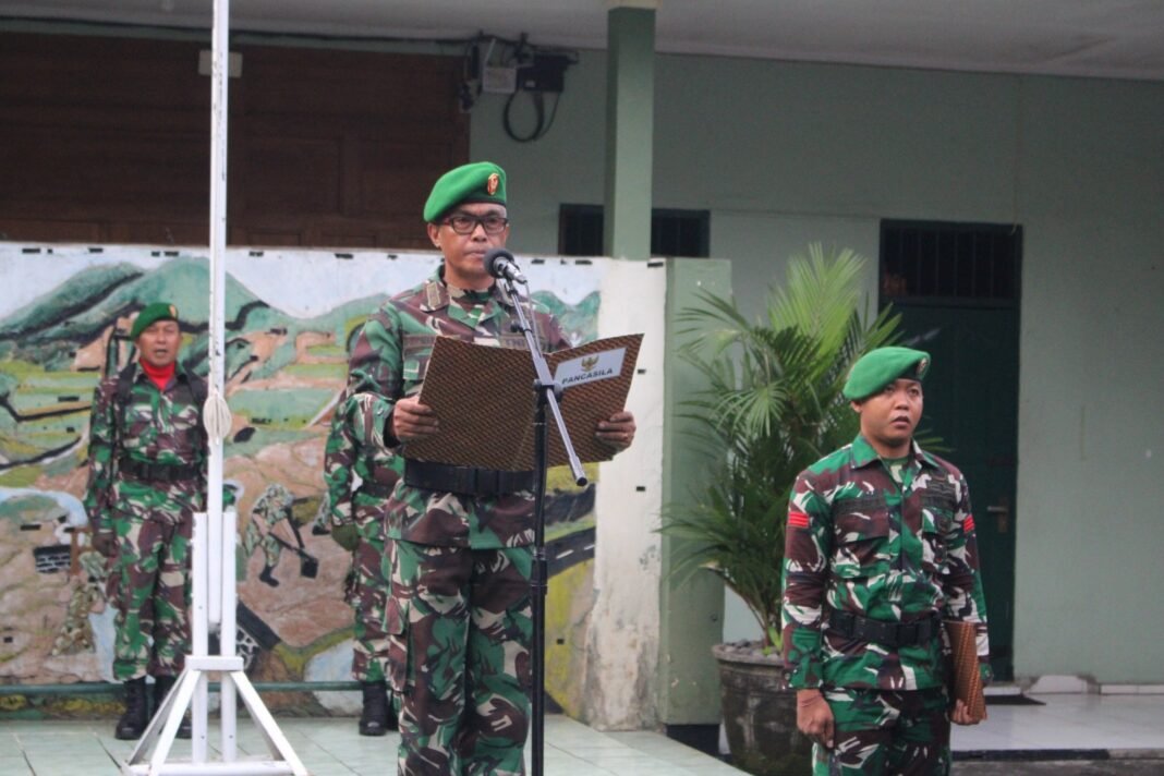 Kasdim Tabanan Pimpin Upacara Senin: Siapkan Pengamanan Tahun Baru 2026