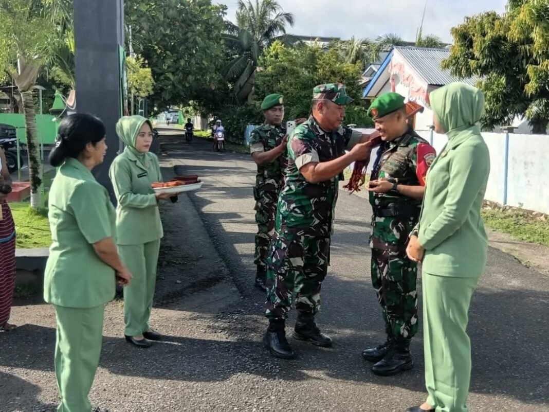 Sambutan Hangat Danramil 1624-03 untuk Dandim 1624/Flotim di Lembata