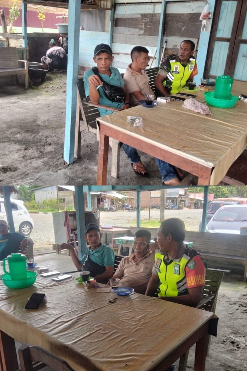 Babinsa Koramil 11 Laksanakan Komsos Pererat Tali Silaturahmi dengan Warga