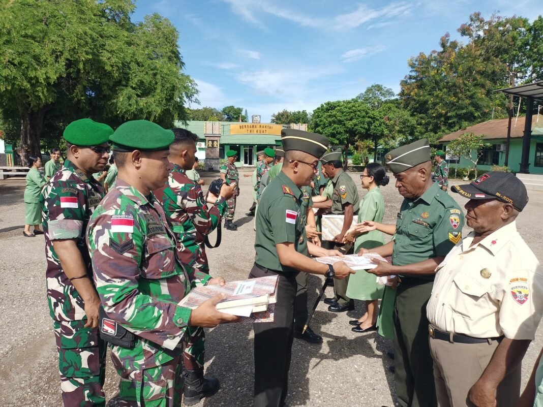 Ritual Penghormatan Purna Tugas: Dandim Belu Memimpin Corps Raport bagi 17 Veteran