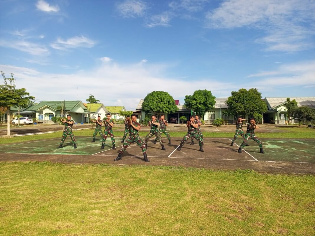 Kodim 0428/MukoMuko Perkuat Kesiapsiagaan Prajurit Melalui Latihan Pencak Silat Militer