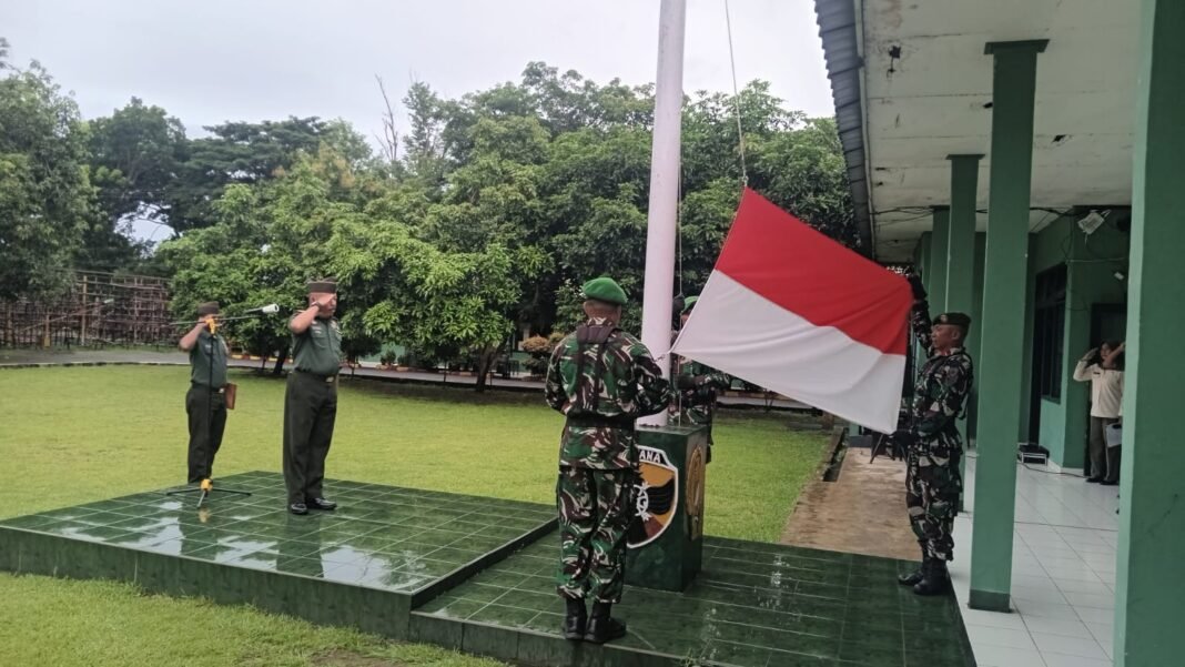 Kodim 1614/Dompu Rayakan Awal Tahun dengan Upacara Bendera Bersejarah