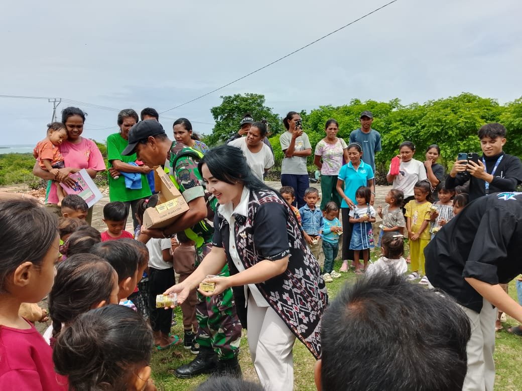 Kodim 1627/Rote Ndao Gelar Pengobatan Gratis untuk Tingkatkan Kesehatan Masyarakat