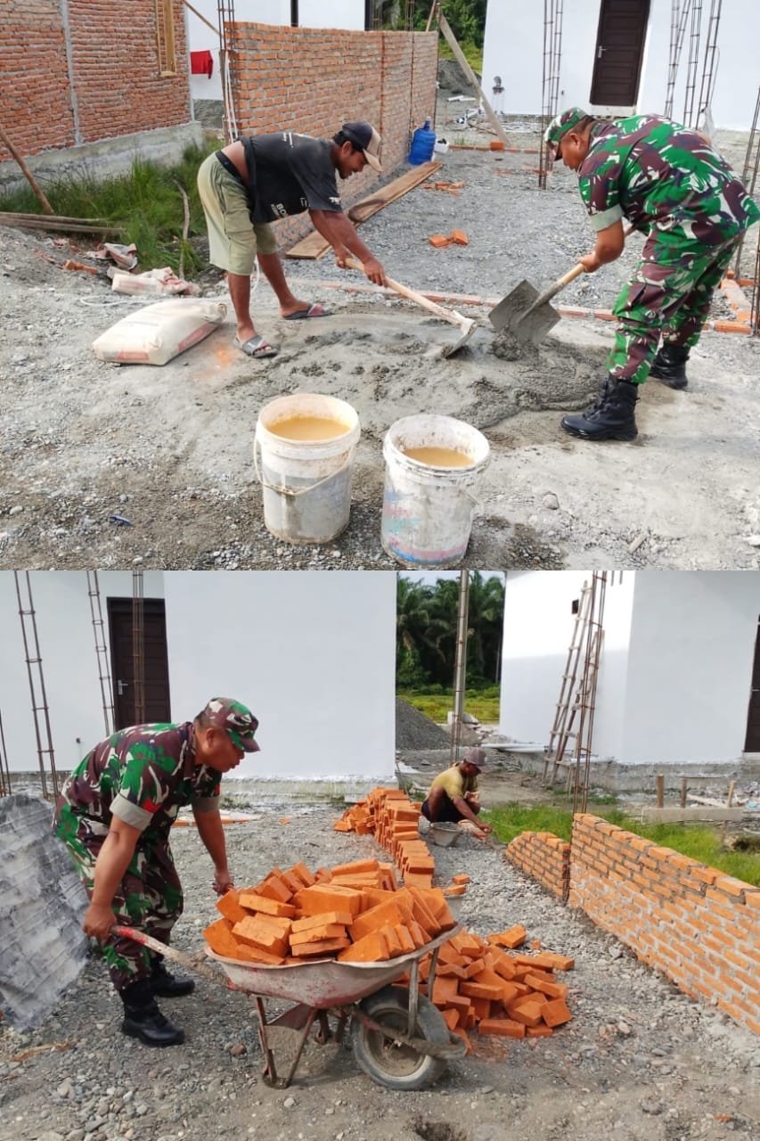 Babinsa Koramil 04/Meureubo Bantu Pembangunan Rumah Warga Binaan