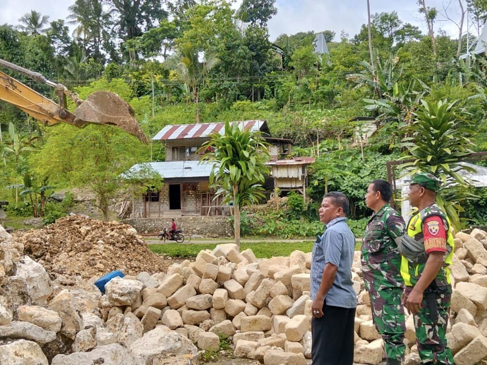 Koramil 01/Loli Berikan Dukungan Pembangunan Koperasi Desa untuk Ekonomi Masyarakat