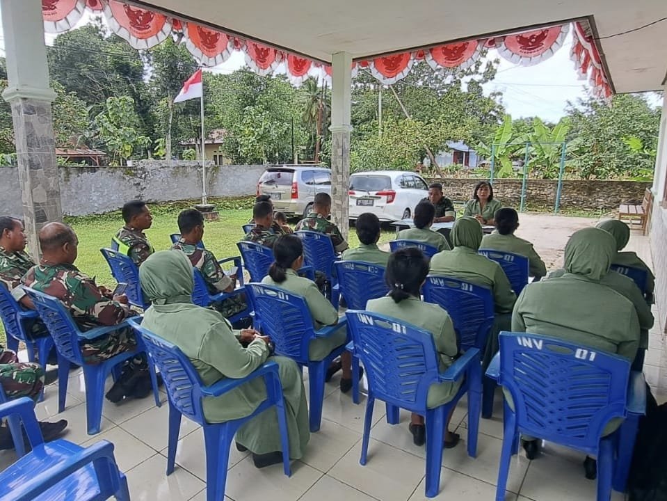 Danramil 01/Loli Ajak Anggota dan Persit Tingkatkan Kekompakan Satuan