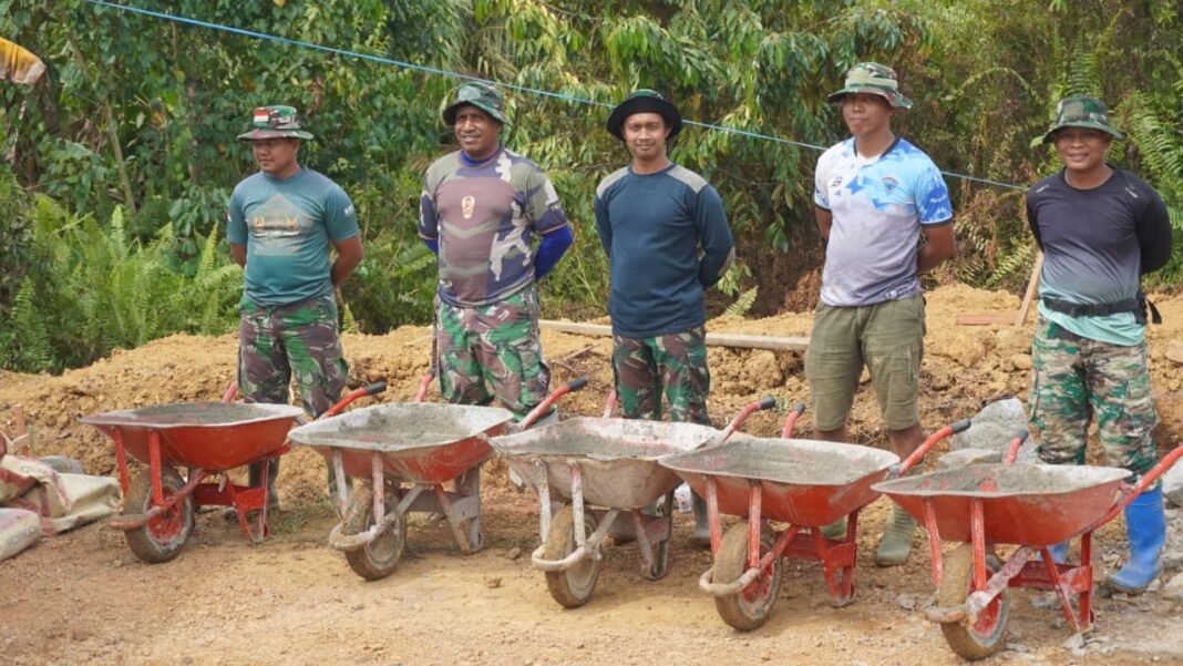 Gerobak Dorong Ramah Lingkungan Jadi Solusi Cepat Pembangunan TMMD