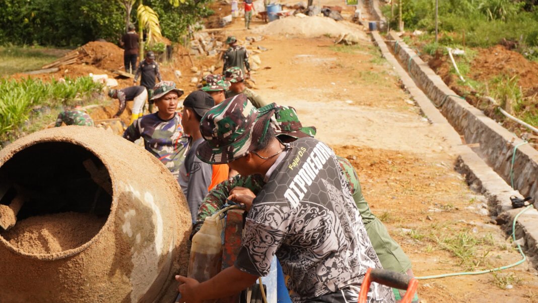 Perbaikan Mesin Molen oleh Satgas TMMD Pastikan Proyek di Kotawaringin Timur Berjalan Lancar
