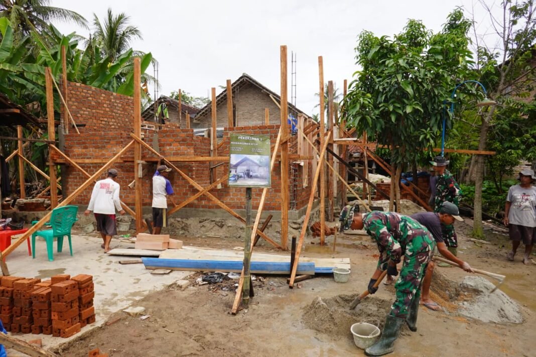 Progres Terbaru RTLH TMMD Kodim 0421/LS di Tanjung Rejo: Pemasangan Batu Bata dan Kusen Dimulai