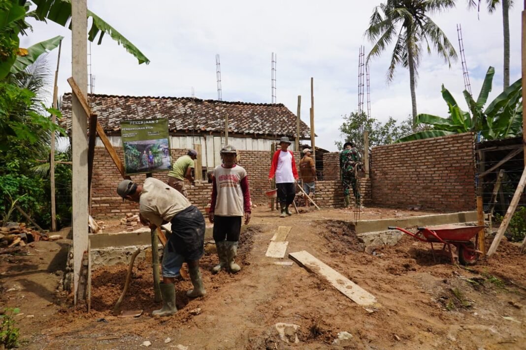 TMMD Kodim 0421/LS Lanjutkan Rehabilitasi RTLH di Pesawaran