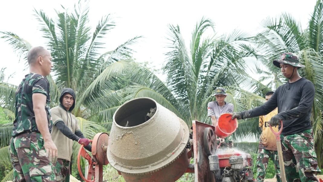 Dedikasi TNI dalam TMMD: Prajurit Aktif dalam Operasional Mesin Pembangunan