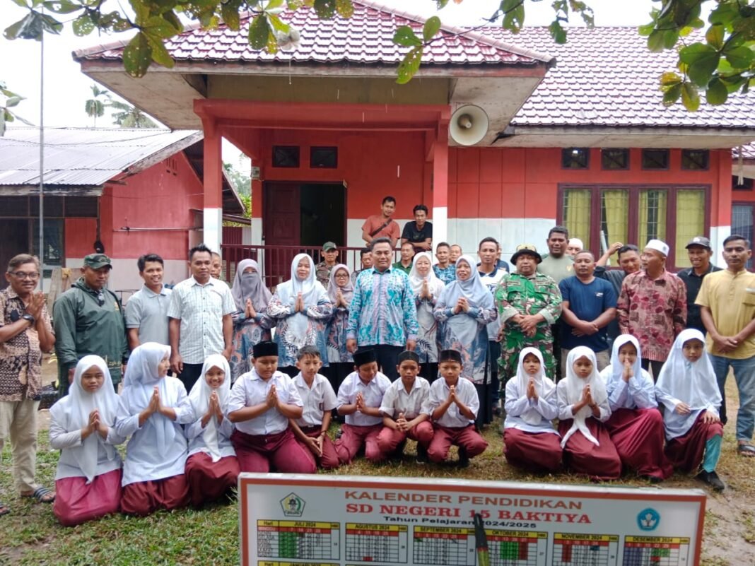 TNI dan Masyarakat Bersinergi, Pengecatan SD Negeri 15 Babussalam Rampung 100%