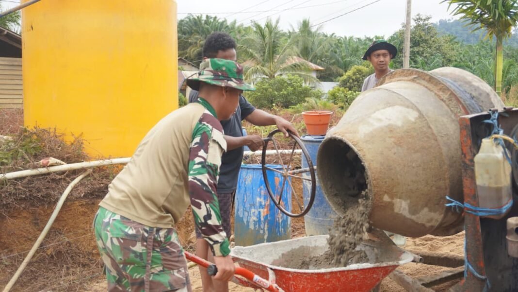 Dedikasi Anggota Satgas TMMD ke-127 Tetap Tinggi di Bulan Ramadhan