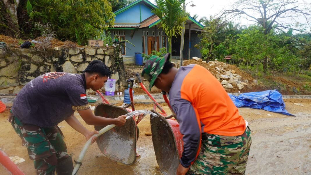 Satgas TMMD 127 Luangkan Waktu untuk Merawat Alat Kerja Usai Pembangunan Jalan