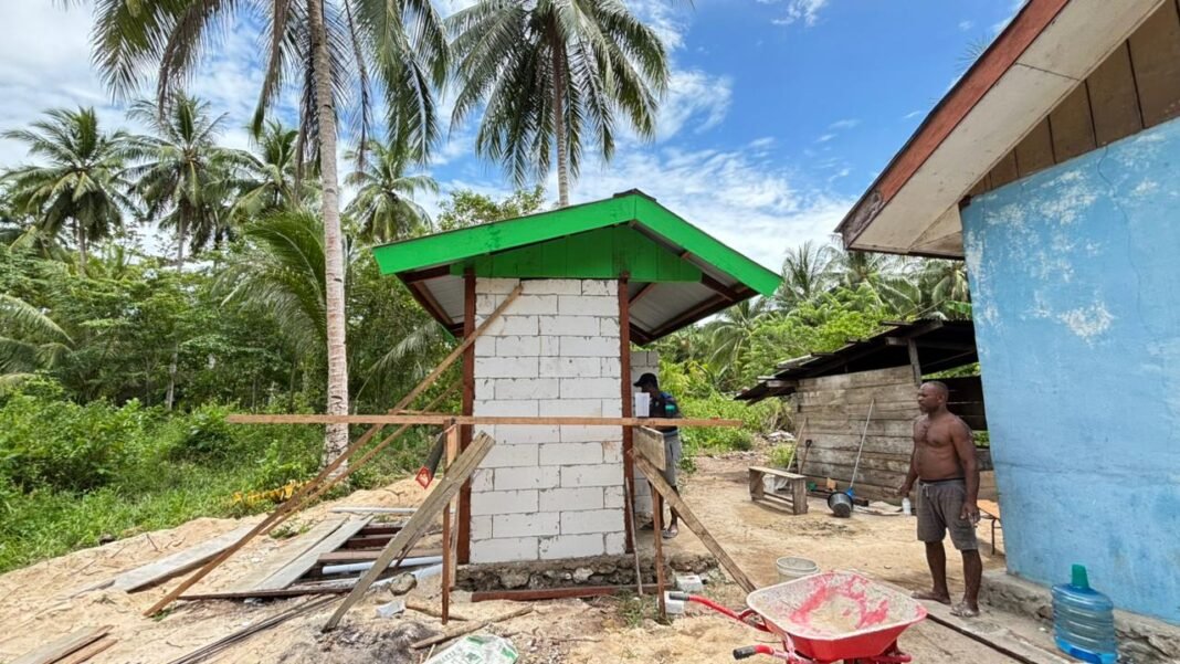 Kemajuan Pembangunan MCK TMMD 127 di Kampung Sisir 2 Capai 30 Persen