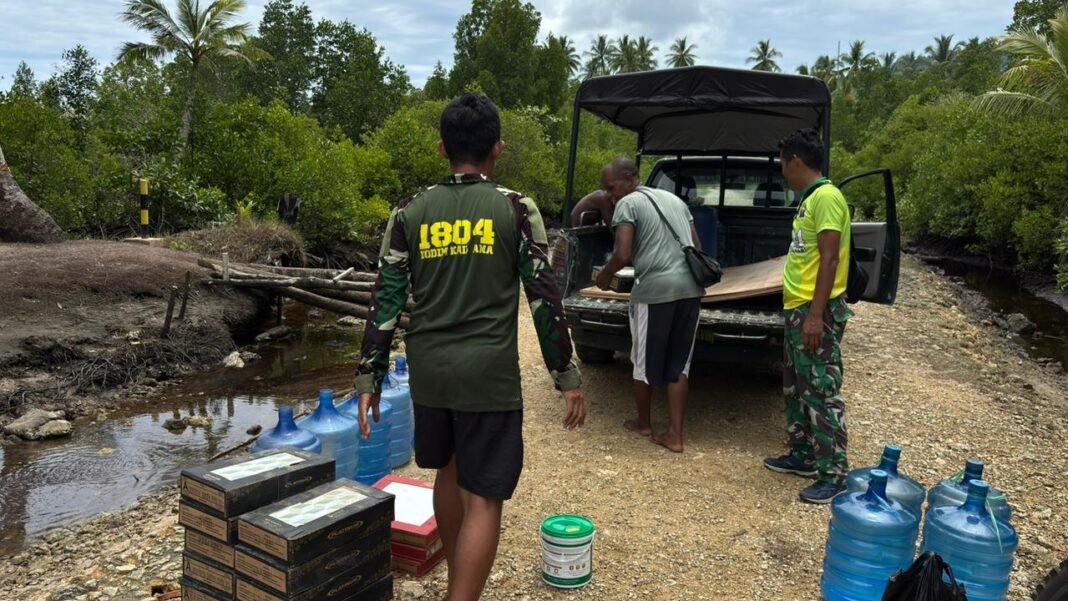 Kodim 1804/Kaimana Kirim Material TMMD 127 Libatkan Masyarakat Lokal