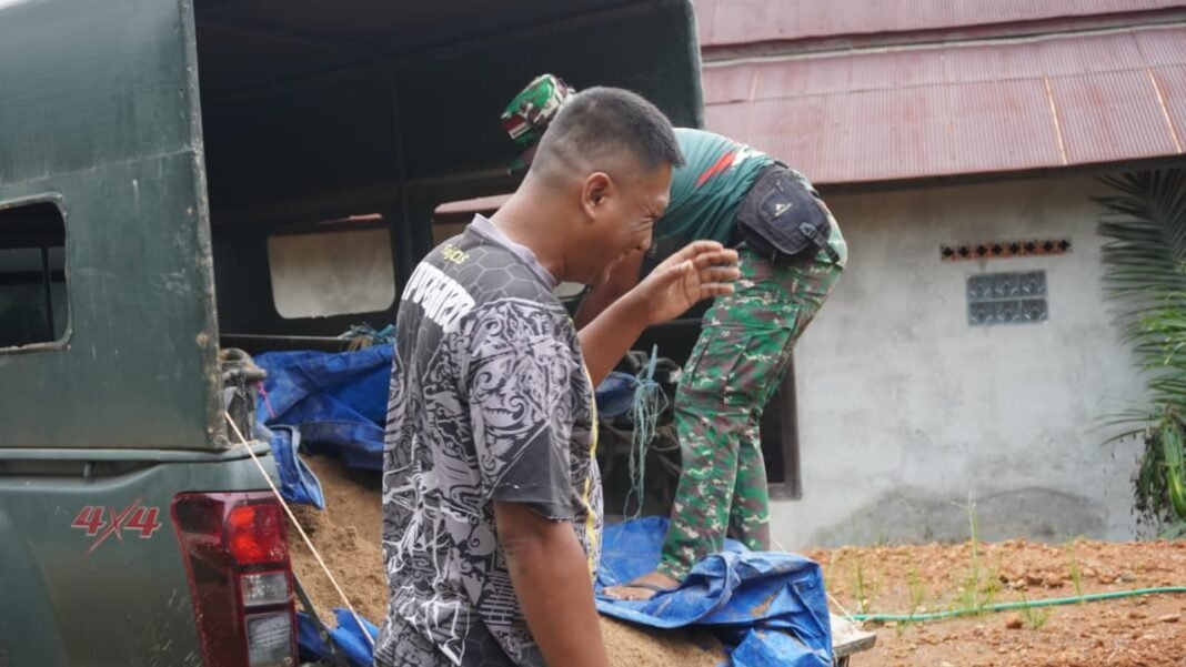 Pembangunan MCK TMMD ke-127 Dipercepat Melalui Distribusi Material