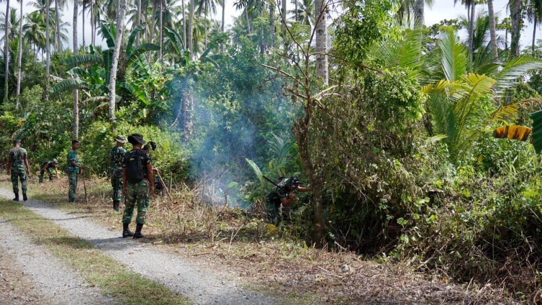 Kodim 1804/Kaimana Lanjutkan Pembukaan Jalan TMMD 127 di Marsi di Bawah Pimpinan Letda Inf Imanuel Giay