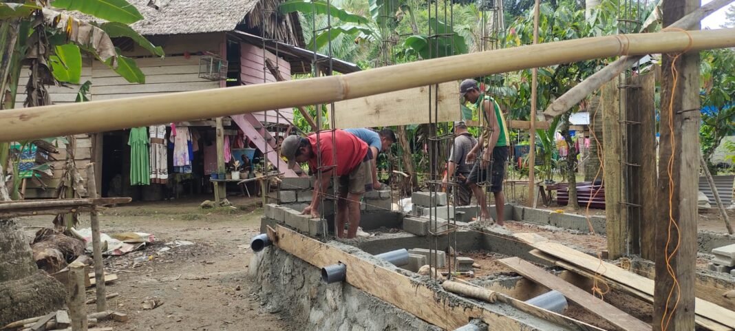 Kodim 1305/Buol Tolitoli Teruskan Pembangunan MCK di Desa Oyom