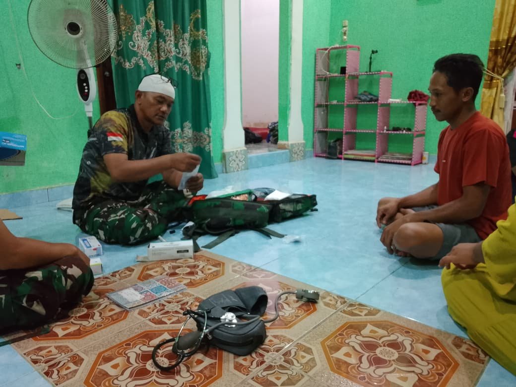 Tim Kesehatan Satgas TMMD Ke-127 Berikan Pelayanan Kesehatan Gratis di Banyuasin