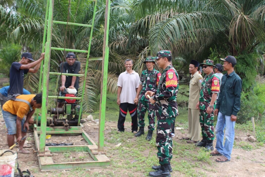 Komandan Kodim 0430/BA Meninjau Proyek Pembangunan Sumur Bor di Wonosari