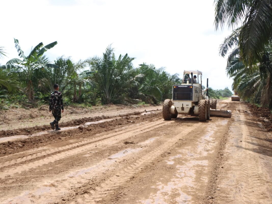 Progres Pembangunan Jalan Wonosari-Rukun Makmur Capai 50% dalam Program TMMD 127