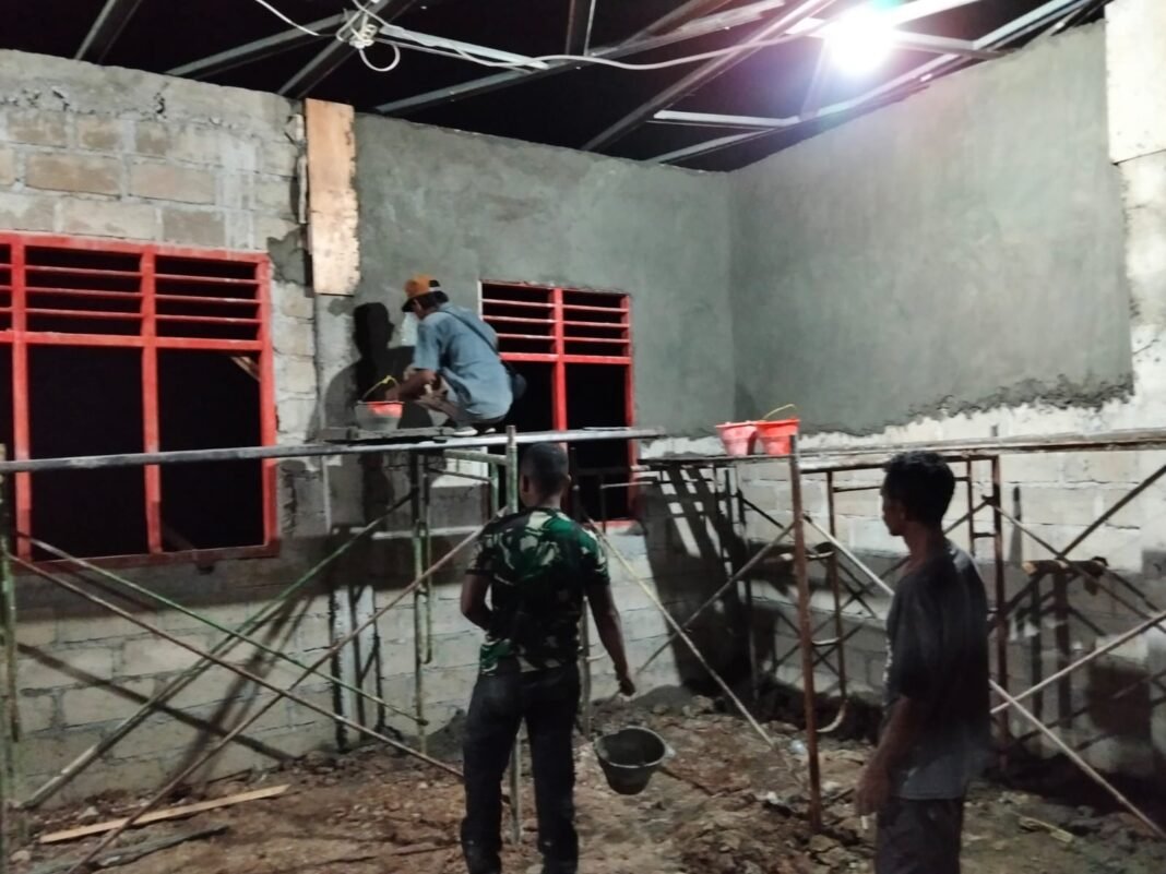 Demi Pendidikan, Satgas TMMD Kodim 1618/TTU Lakukan Kerja Lembur di Perbatasan