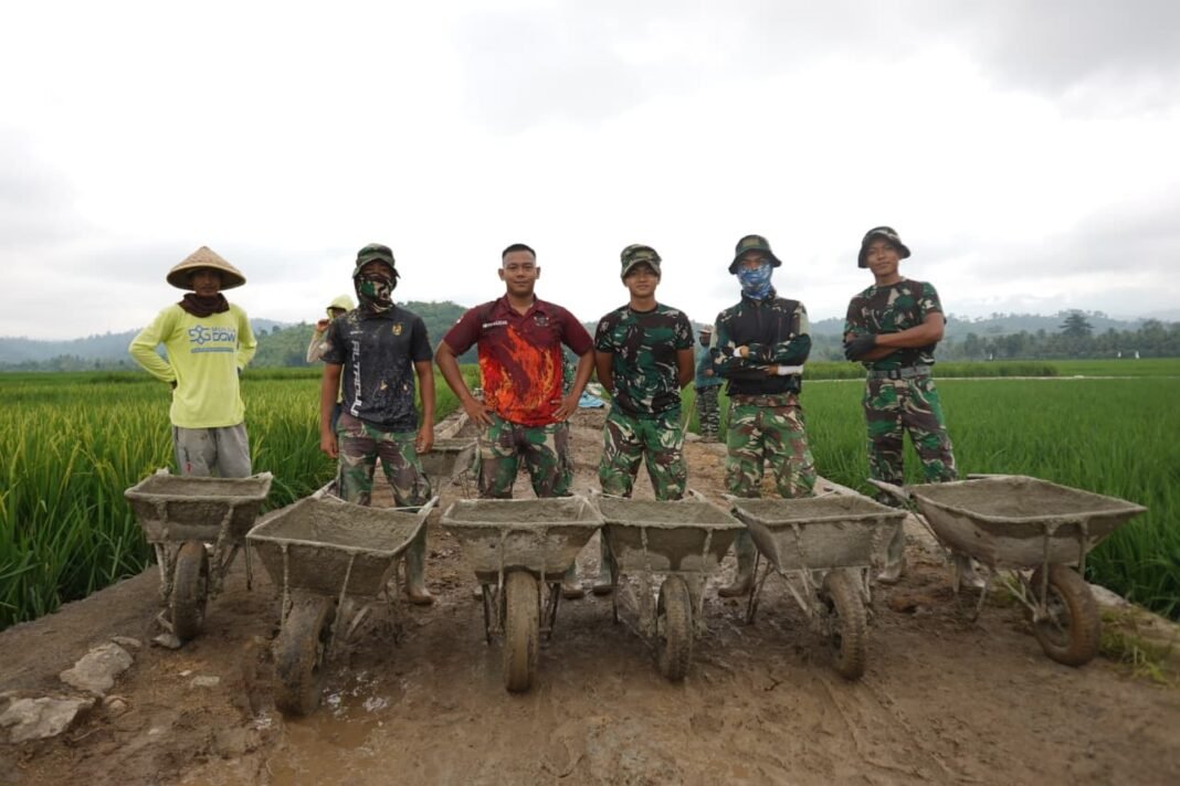 Angkong Sederhana: Simbol Harapan dan Kebersamaan di Desa Tanjung Rejo