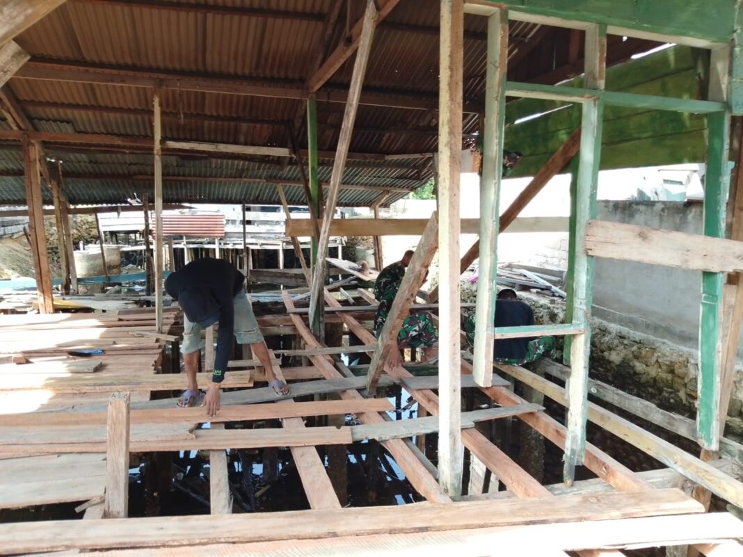 Satgas TMMD 127 Kodim 1417/Kendari Tingkatkan Struktur Dasar RTLH di Petoaha