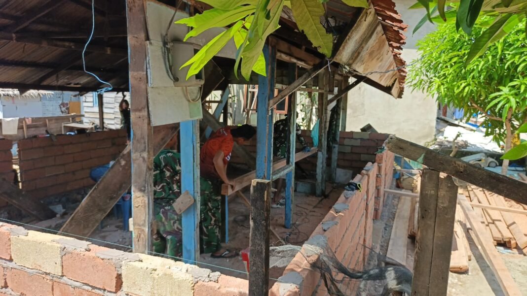 Satgas TMMD 127 Kodim 1417/Kendari Percepat Rehabilitasi RTLH di Petoaha