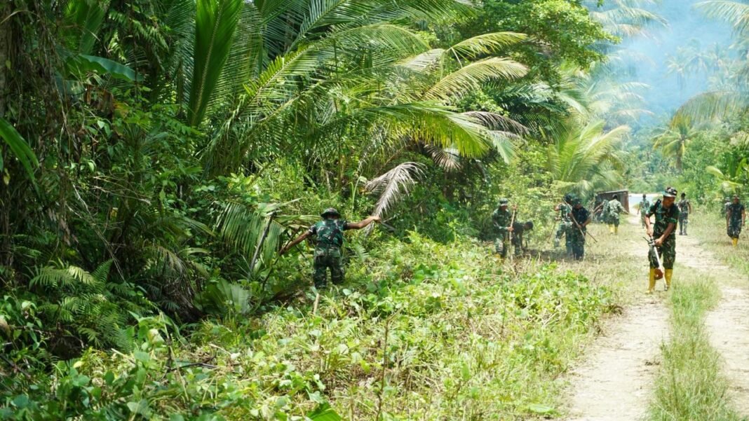 Satgas TMMD 127 Kodim 1804/Kaimana Percepat Pembangunan Akses Jalan di Marsi