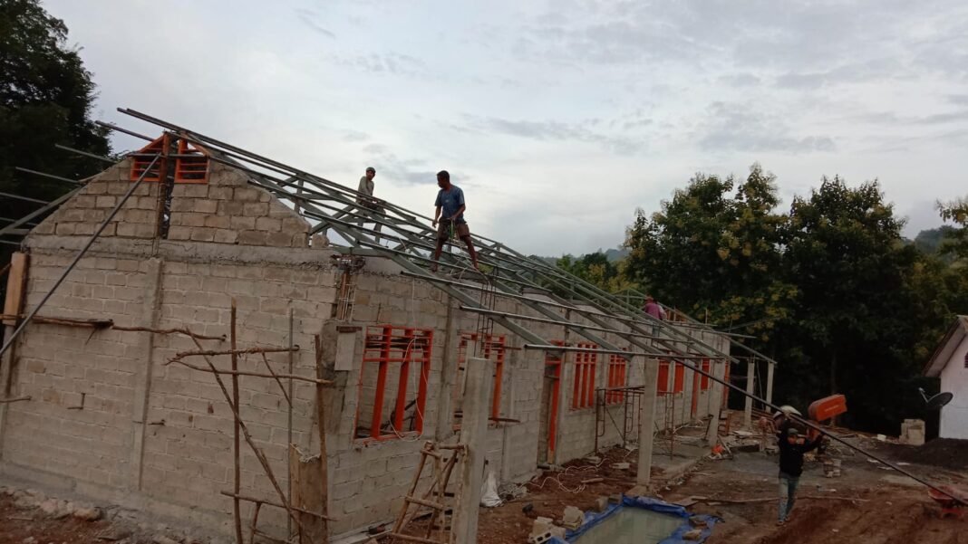 Pembangunan RKB SMAN Bikomi Nilulat Terus Berlanjut, Progres Mencapai 65 Persen