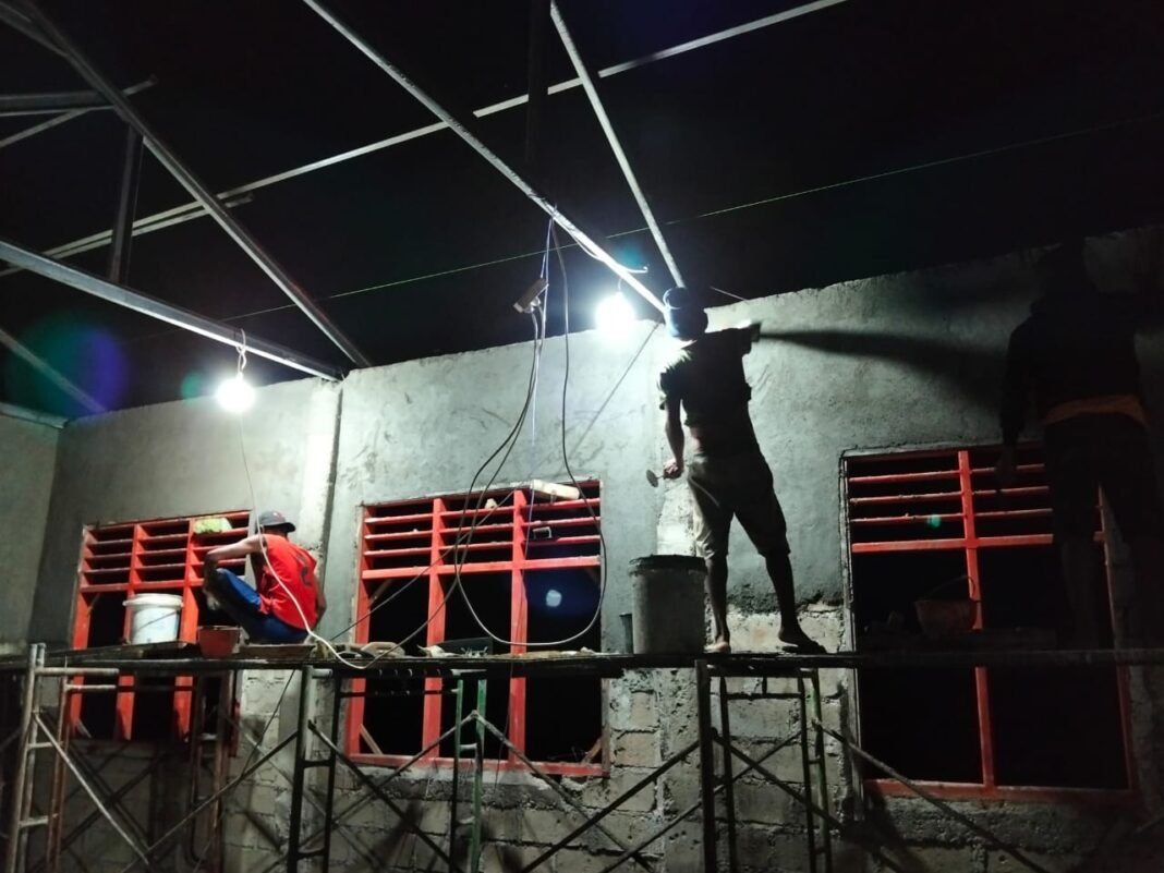 Dedikasi Tanpa Batas di Tapal Batas: TMMD Ke-127 Wujudkan RKB SMAN Bikomi Nilulat