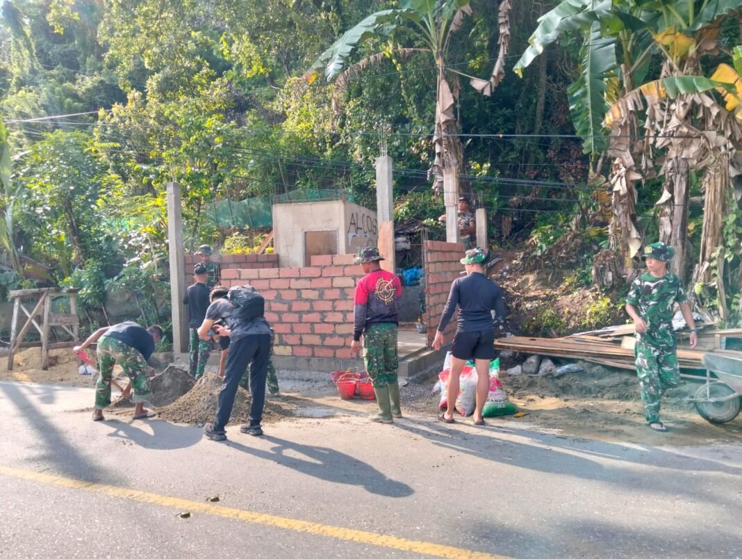 Satgas TMMD 127 Kendari Percepat Pengerjaan MCK di Kelurahan Sambuli