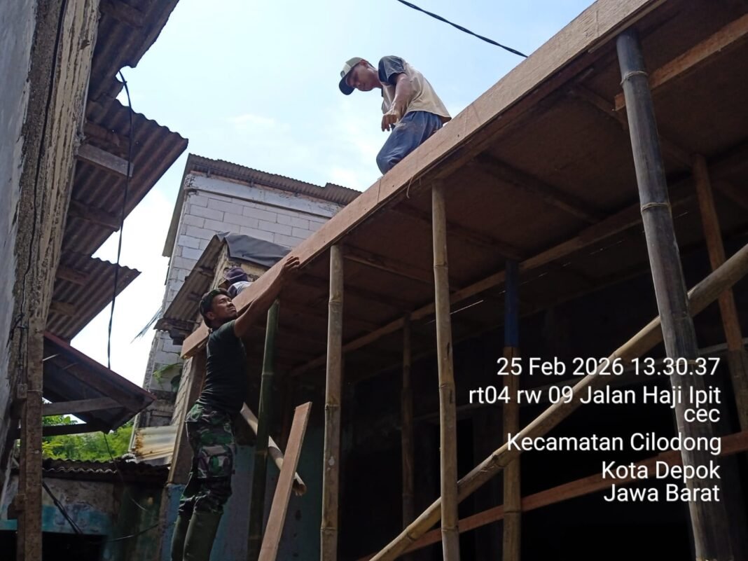 Progres RTLH Ibu Murdiana Mencapai 64 Persen, Satgas TMMD Ke-127 Kodim 0508/Depok Percepat Pembangunan