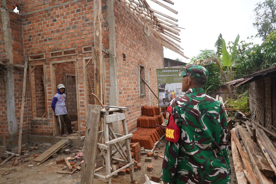 Tim TMMD Cek Pelaksanaan RTLH di Desa Tanjung Rejo