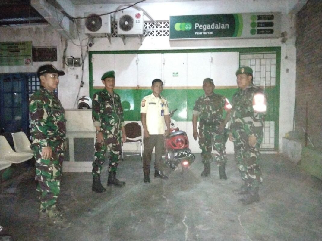 Koramil 07/Baranti Lakukan Patroli Siskamling Bersama Mitra Keamanan