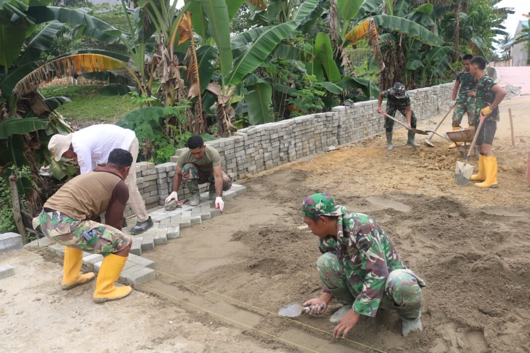 TMMD 127: Paving Blok Dikerjakan di Poasia untuk Infrastruktur yang Lebih Baik